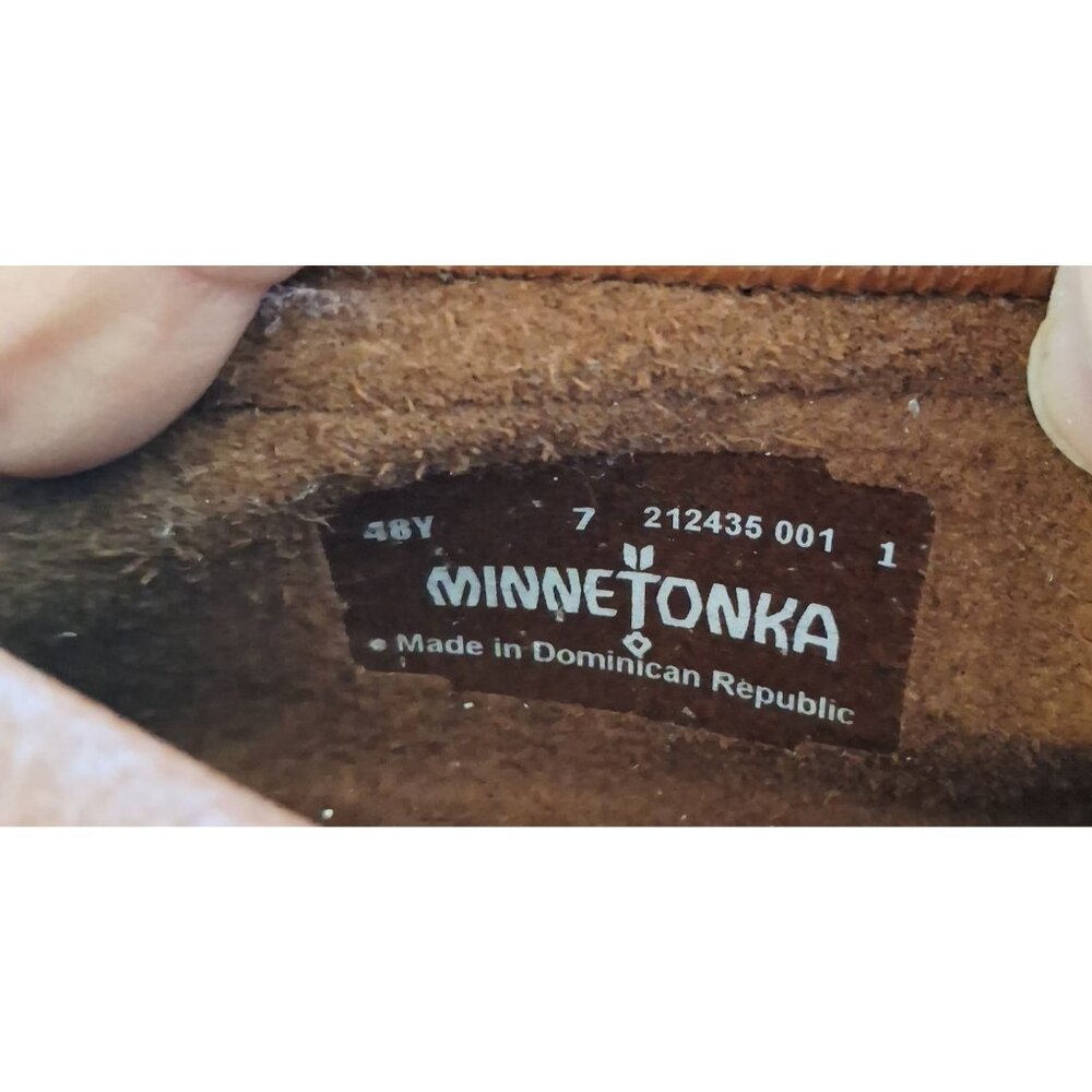 NWOT Minnetonka Womens Brown Leather Slip-On Moccasins Size 7 With Rubber Sole - Picture 5 of 7